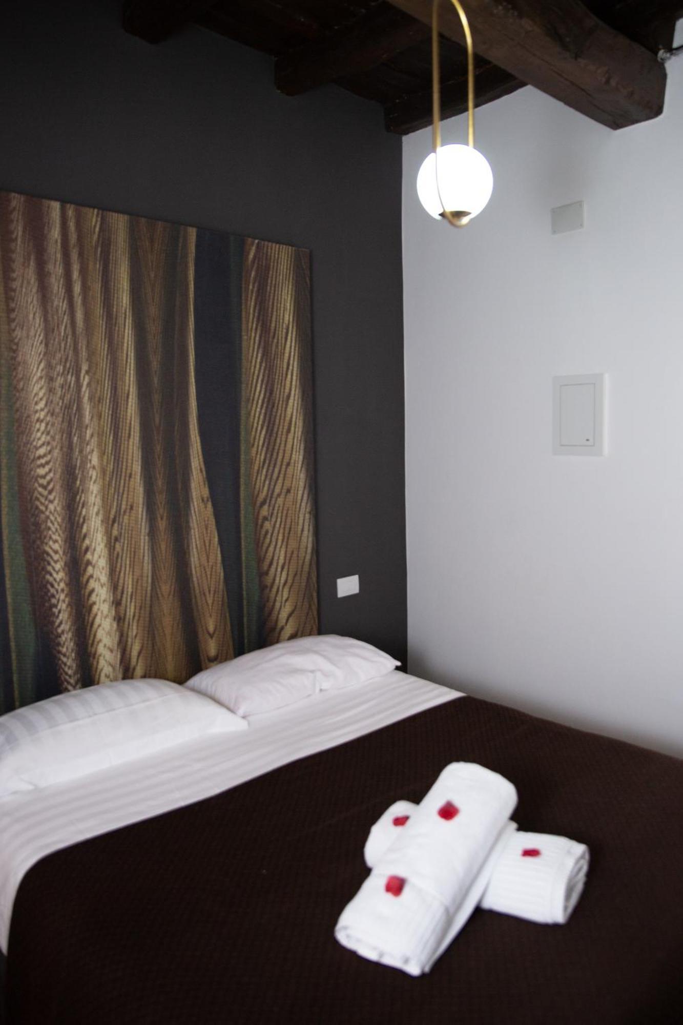 Vicolo Delle Belle Suite Terracina Exterior photo